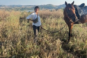 Enna: przejażdżka konna z aperitifem i malowniczymi widokami