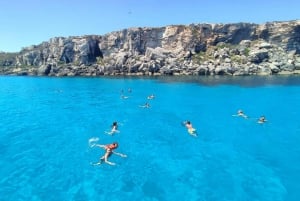 Passeio de iate entre Levanzo e Favignana com almoço