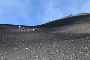 Catania: Mount Etna 3000m Tour with Hotel Pickup