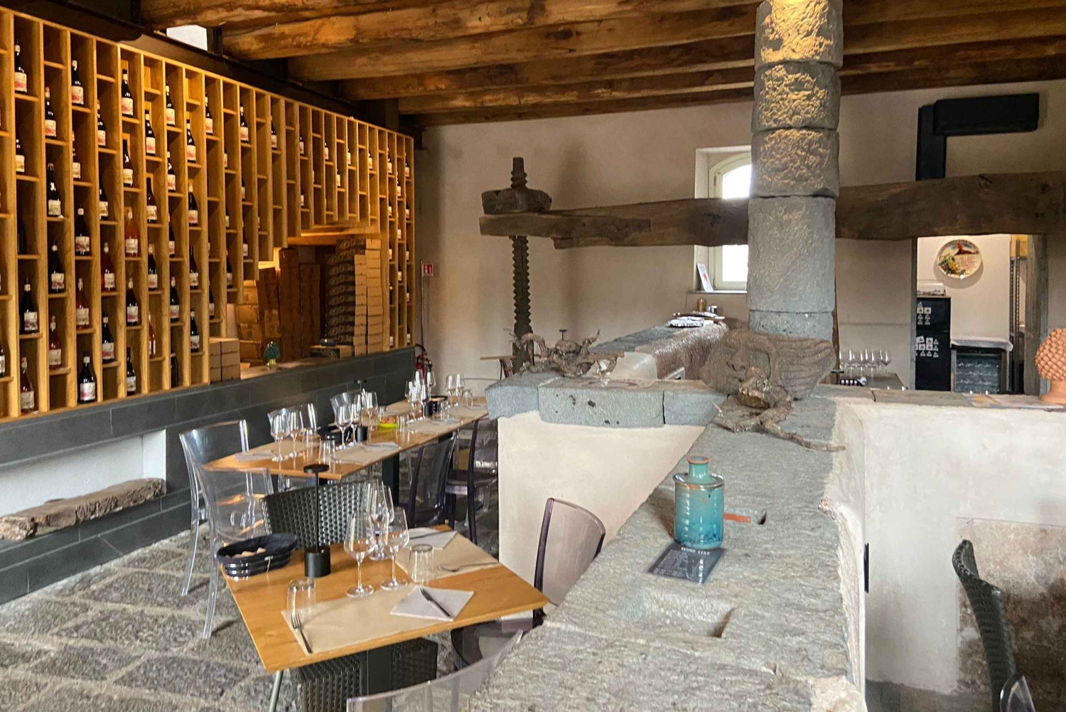 Этна DOC: Совет по местным продуктам с дегустацией вин Этны