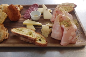 Этна DOC: Совет по местным продуктам с дегустацией вин Этны