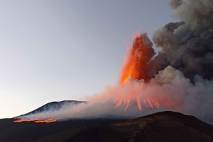 Excursão ao Etna para as crateras do cume 3345m