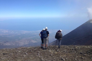 Etna-ekskursjon fra Catania med taubane og 4x4 til 3340 meter.