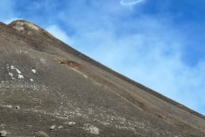 Ätna-Ausflug auf 3000 m Höhe mit Seilbahn und Jeep 4x4