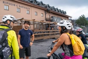 Etna: Halvdagsutflykt med mountainbike på Etna