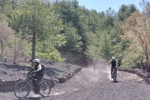 Etna: Halvdagsutflykt med mountainbike på Etna