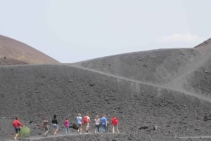 Etna: Jeep- og trekkingtur som passer for alle. Gratis sko og jakke.