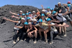 Etna: Guidet fottur i toppområdet fra taubanestasjonen