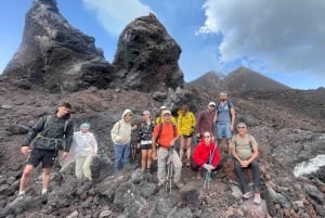 Ätna: Geführte Wanderung im Gipfelbereich mit Seilbahnfahrt