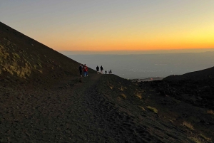 ETNA SONNENUNTERGANG: GEFÜHRTE TOUR DURCH ETNA MIT ABHOLUNG IN CATANIA