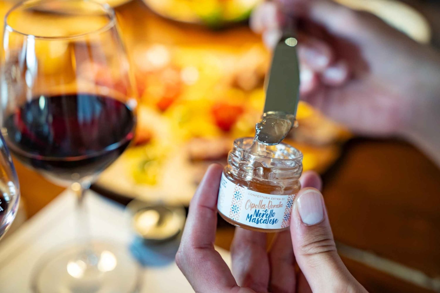 Excursion à l'Etna au coucher du soleil : randonnée, grotte et dégustation