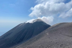 Etna: trekking ai crateri sommitali 3300m