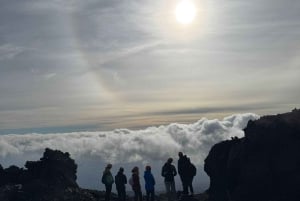 Etna trekking på 3000 meter med linbana, guide och taxitjänst som kan bokas