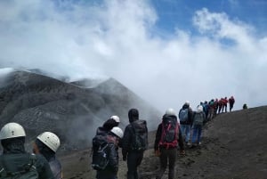 Etna: Vandring till toppkraterna på 3340 meter