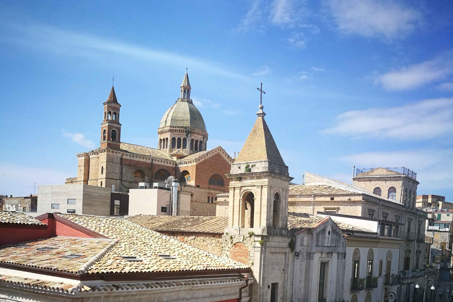 Favara: Walking Tour, Cooking Class, and Traditional Meal