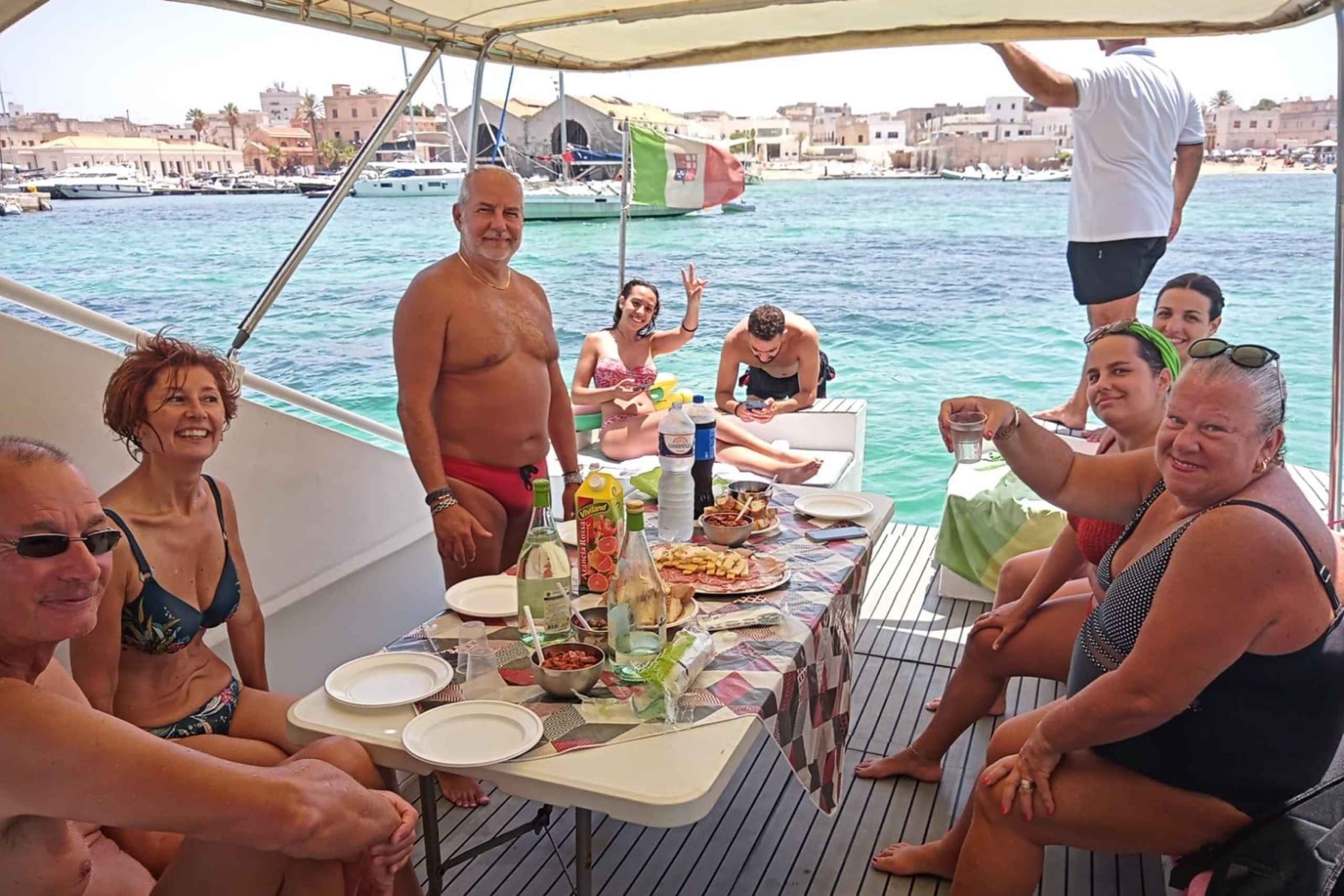 Favignana en Levanzo met Elisabetta II