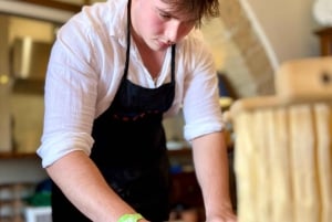 Kochkurs für frische Pasta und Fleisch in einer charmanten Villa in Cefalù