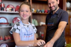 Kochkurs für frische Pasta und Fleisch in einer charmanten Villa in Cefalù