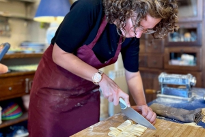 Kochkurs für frische Pasta und Fleisch in einer charmanten Villa in Cefalù
