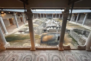 From Catania: Caltagirone & Piazza Armerina Tour with Lunch