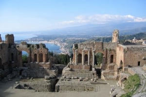 From Catania: Guided Tour of Mount Etna and Taormina