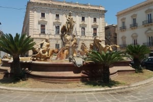 From Catania: Syracuse, Ortigia and Noto Full-Day Tour