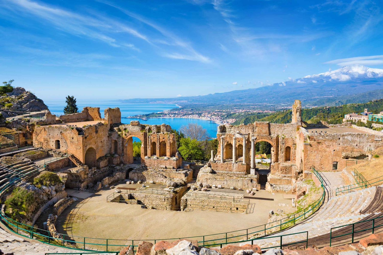 Da Catania: tour del Loto Bianco Taormina, Castelmola e Naxos