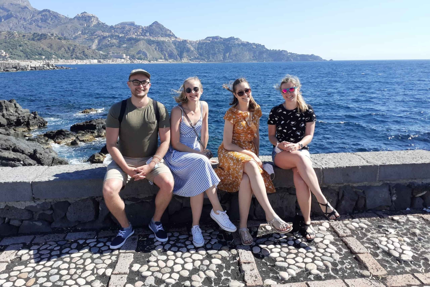 Da Catania: tour del Loto Bianco Taormina, Castelmola e Naxos