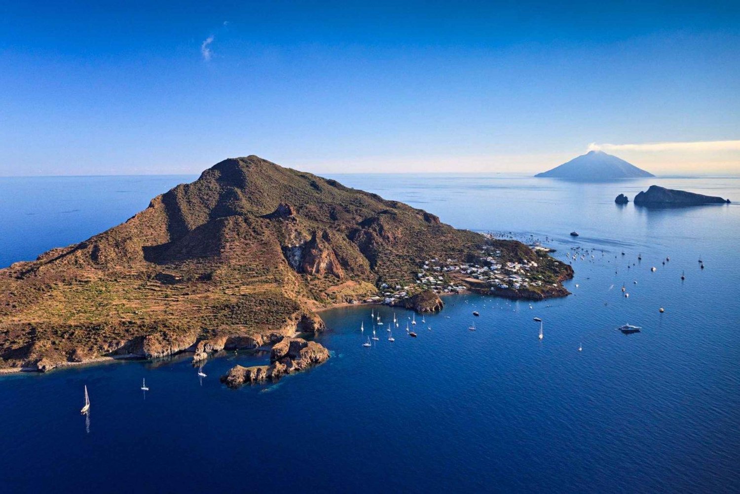 Vanuit Cefalù: Eolische eilanden - dagtrip Lipari & Vulkaan