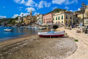 Från Cefalù: Eoliska öarna - dagsutflykt till Lipari och Vulcano