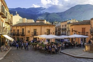Aus Cefalù: Authentische sizilianische Dörfer und Happy Hour