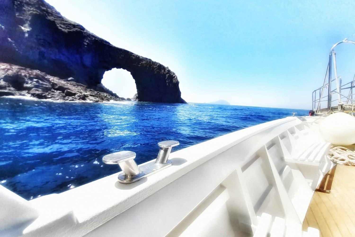 Fra Lipari: Heldags sightseeingcruise i Lipari og Salina