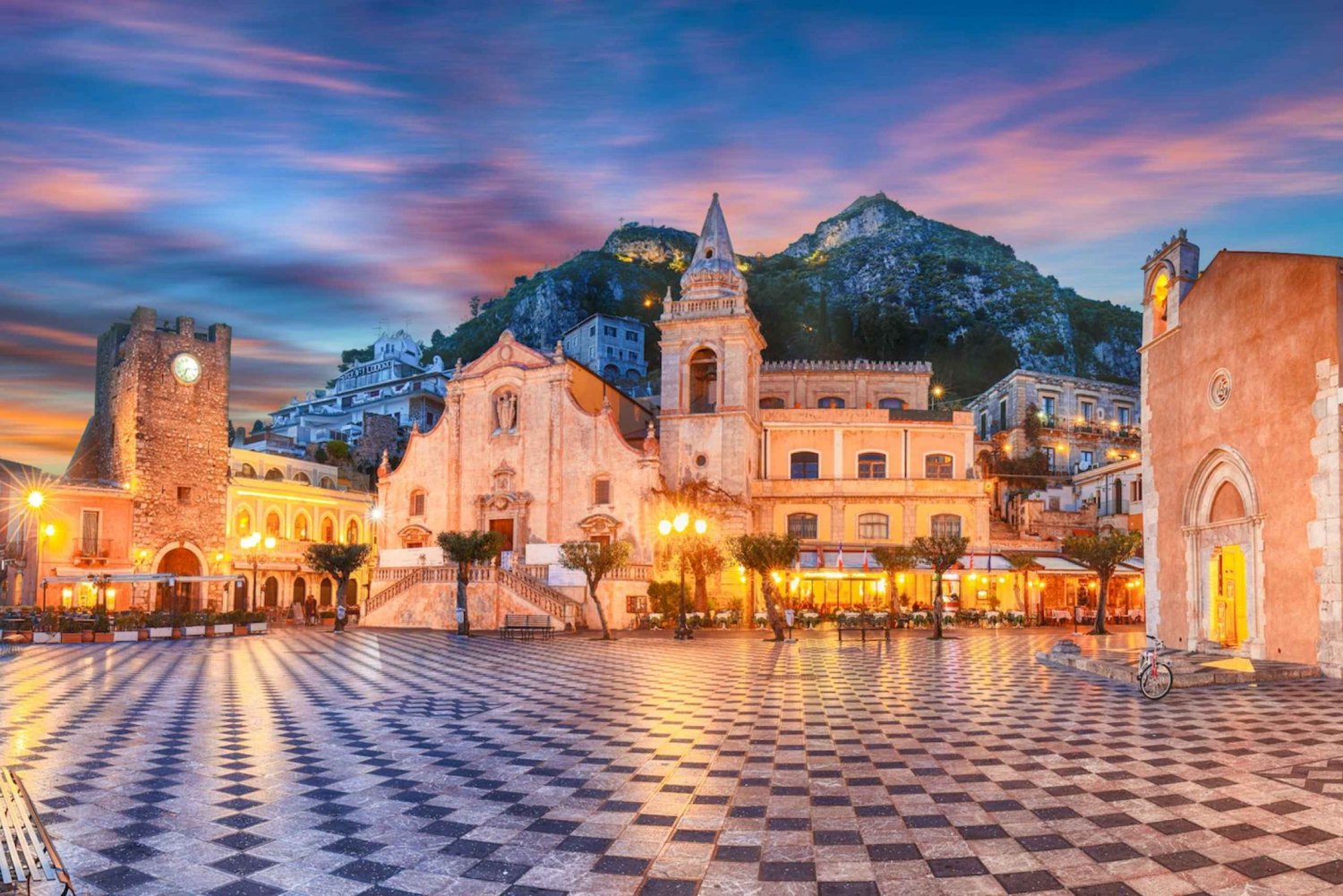 From Messina: Private Tour of Etna & Taormina with Pickup