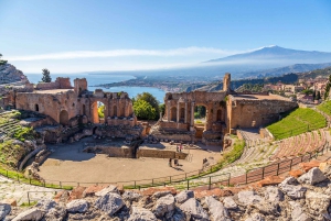 From Messina: Private Tour of Etna & Taormina with Pickup