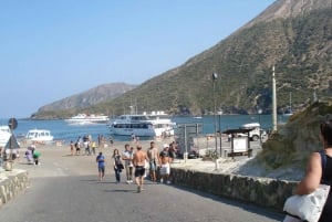 From Milazzo: Lipari and Vulcano Boat Trip with Walking Tour