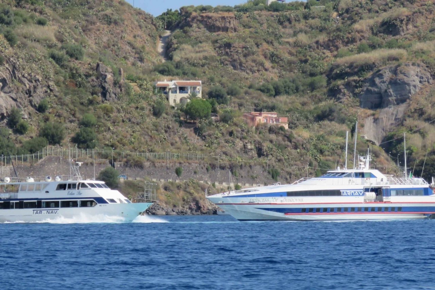 Desde Milazzo: Excursión en barco por Lipari, Panarea y Stromboli