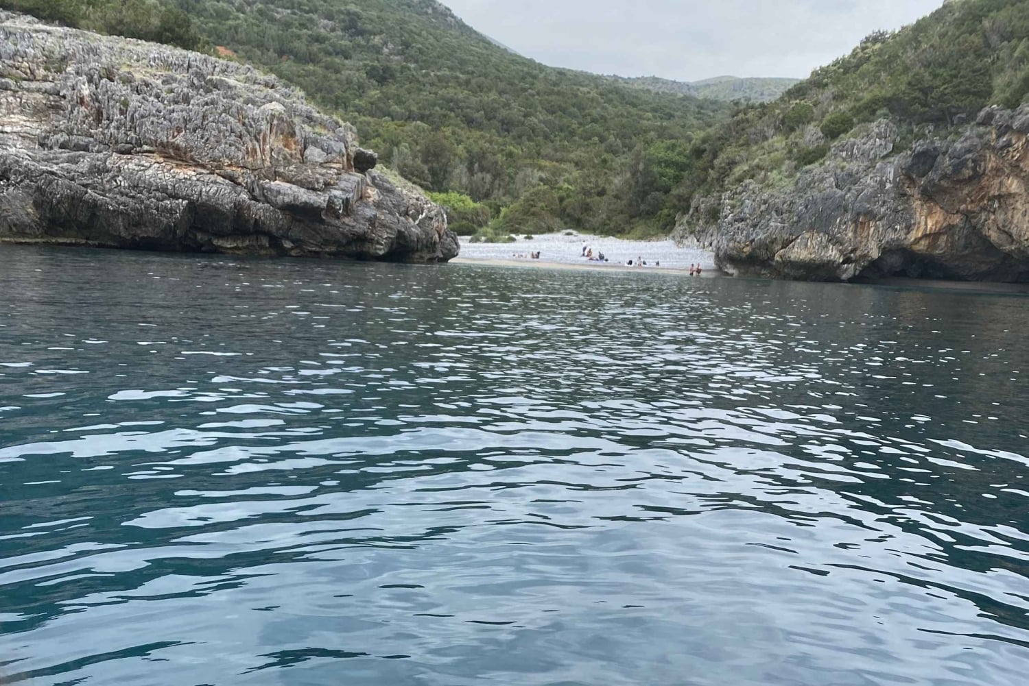 Desde Nápoles o Salerno: tour en velero de un día por el Cilento