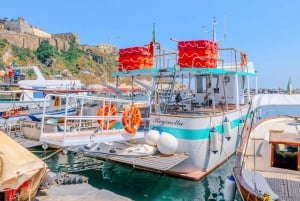 Desde Nápoles: traslado a Procida con tour en barco por la isla