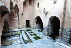 Из Палермо: Экскурсия по средневековым замкам в Какамо и Чефалу.