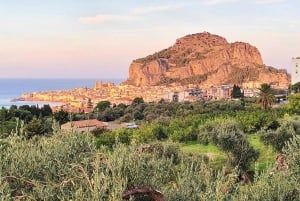 Из Палермо: Экскурсия по средневековым замкам в Какамо и Чефалу.