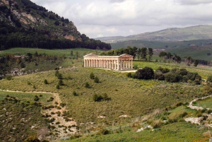 パレルモ発：セジェスタ考古学公園移動