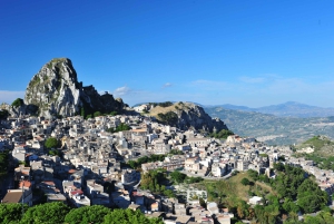 From Sciacca: Caltabellotta Private Tour with Food Tasting