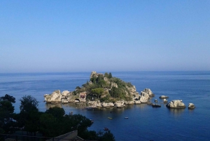 From Siracusa: Guided Tour of Taormina and Isola Bella