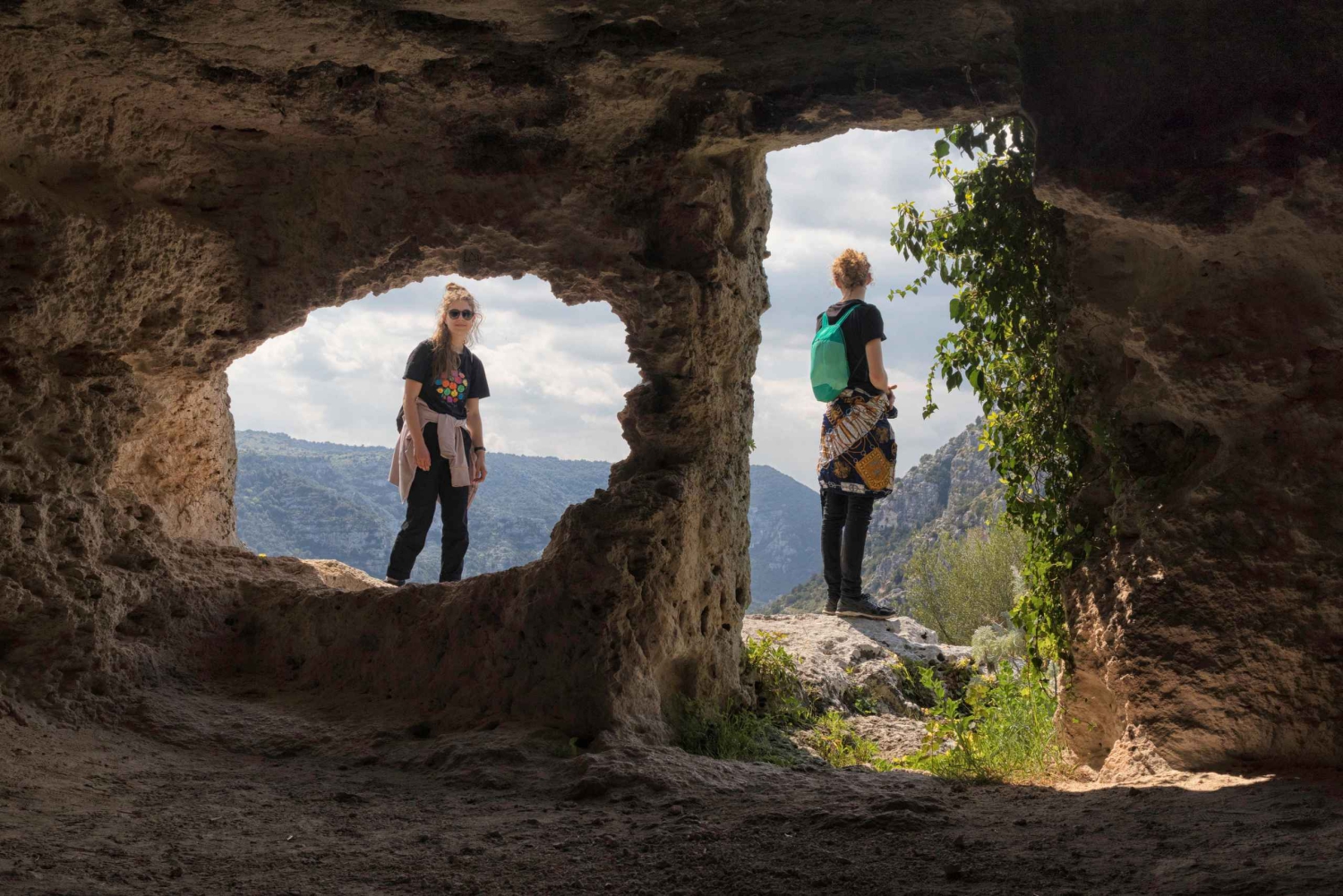 From Siracusa: Pantalica Nature Reserve Guided Hiking Tour