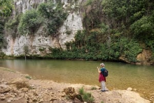 Vanuit Siracusa: Wandeltocht met gids door natuurreservaat Pantalica