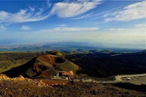 Von Syrakus: Ätna-Tour mit leichtem Mittagessen und einem Glas Wein