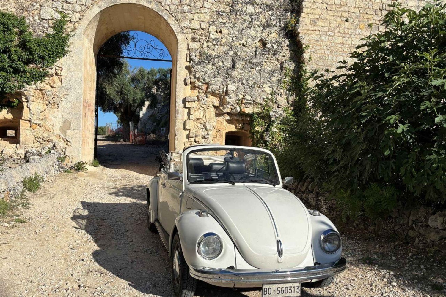 Fra Syracuse: Dagsudflugt til Noto og Modica i veteranbil