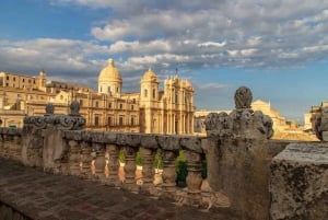 Från Syracuse: Privat dagstur till Ragusa Ibla, Noto och Modica