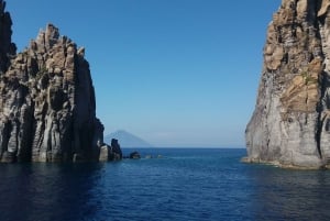 Au départ de Taormine : Excursion d'une journée à Panarea et Stromboli