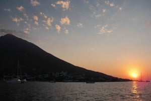 Au départ de Taormine : Excursion d'une journée à Panarea et Stromboli